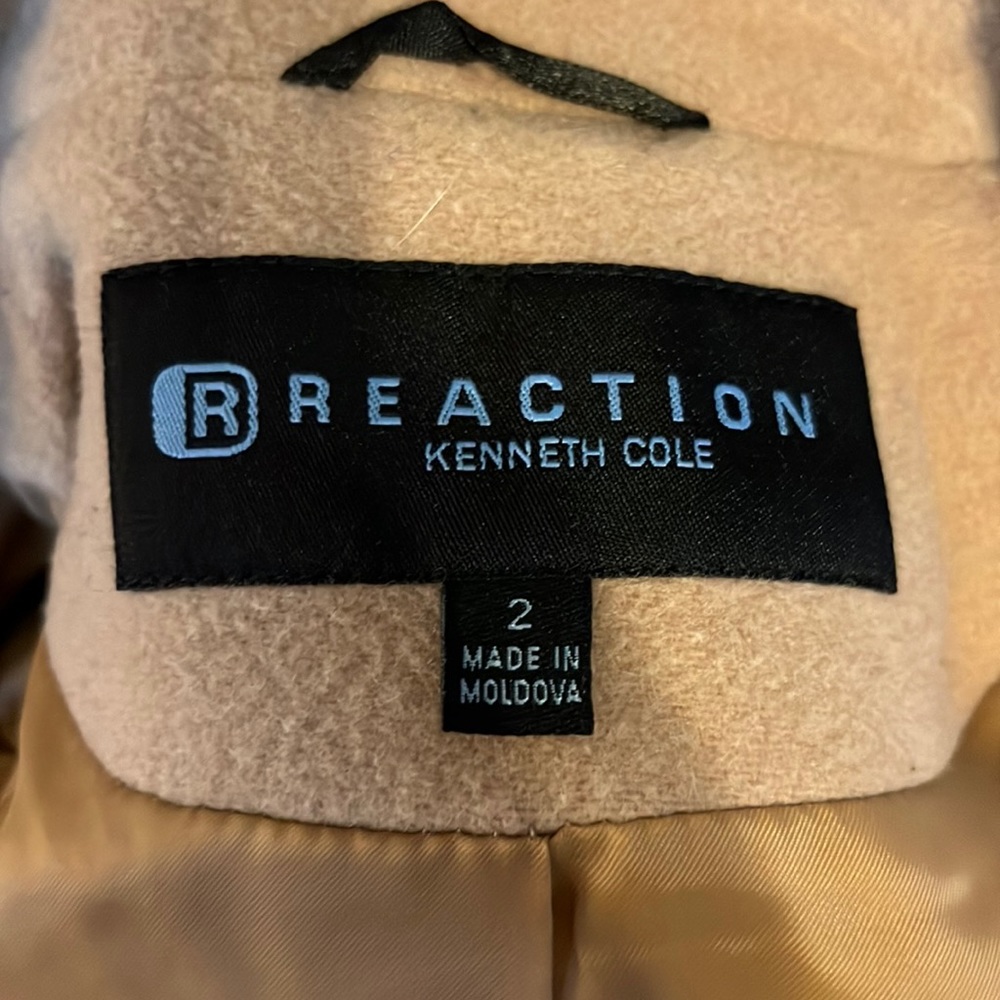 Kenneth Cole Reaction Tan Wool Coat Size 2 - Picture 9 of 10